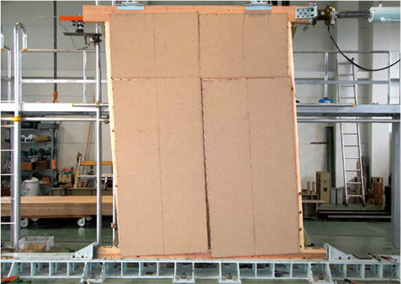 耐力壁のせん断試験