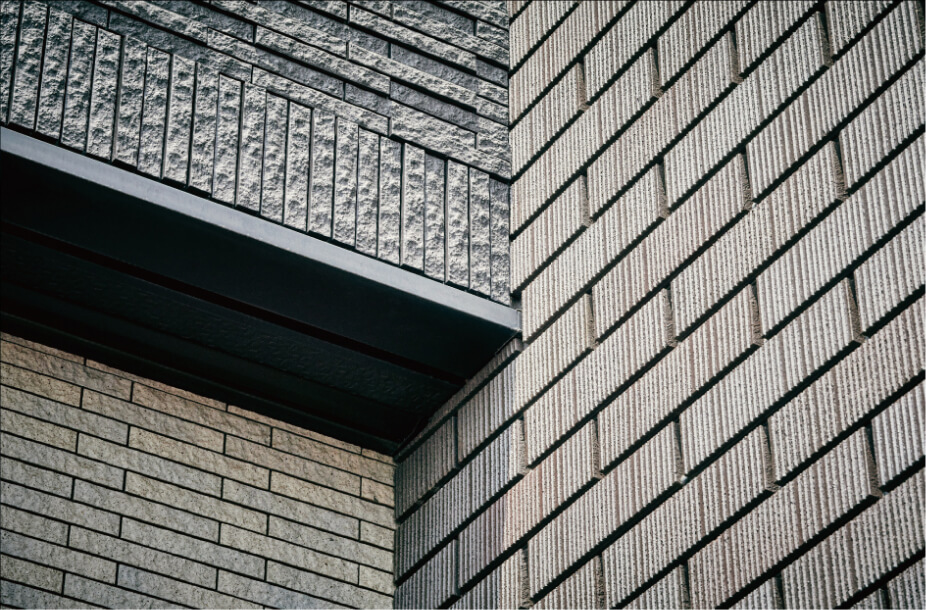 一枚一枚違う表面が、住まいの表情に豊かさを